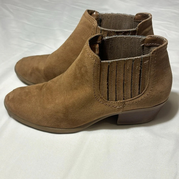 American Eagle Shanna Chelsea Ankle Boot Cognac Slip On Faux Suede Women’s 7 - Picture 3 of 10